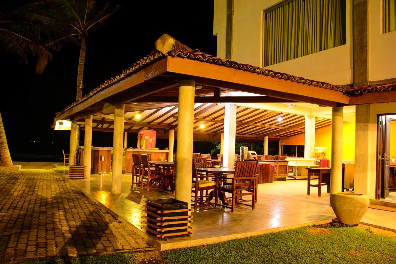 Ranmal Beach Hotel Хиккадува Экстерьер фото