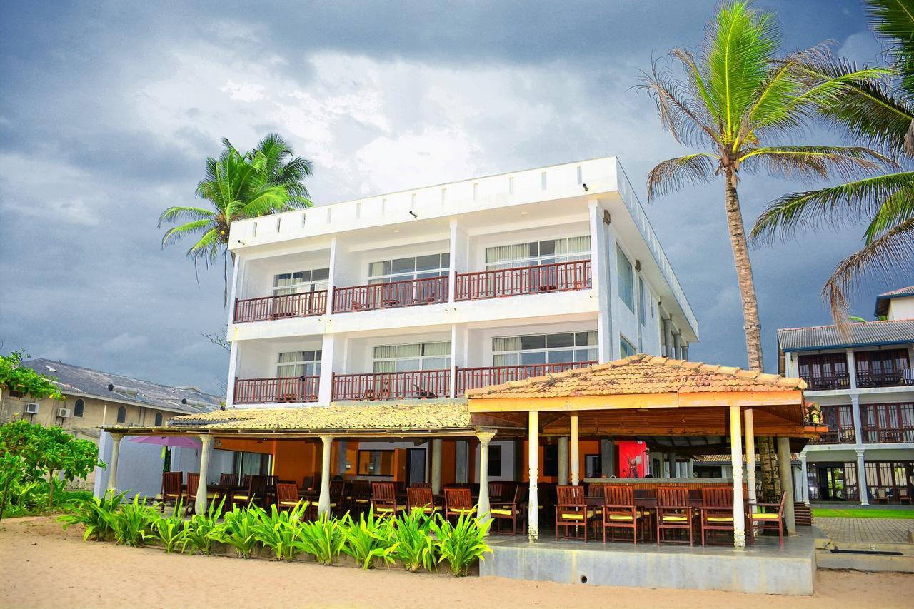 Ranmal Beach Hotel Хиккадува Экстерьер фото