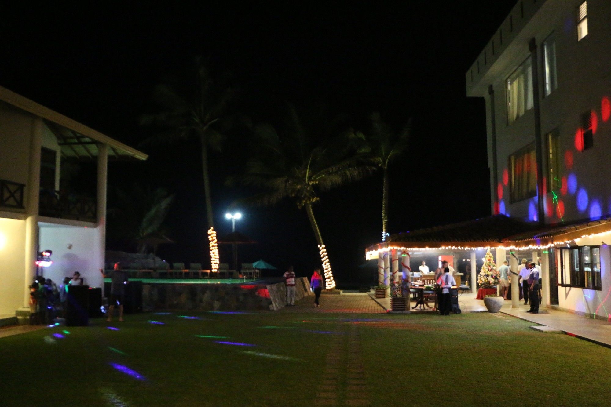 Ranmal Beach Hotel Хиккадува Экстерьер фото